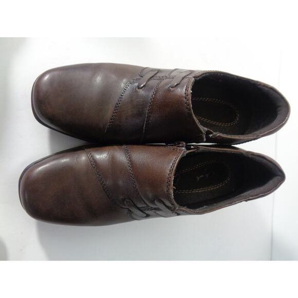 Clarks Bendables US 6.5M Brown Leather Side Zip Medium Heel Booties Shooties - Picture 7 of 7